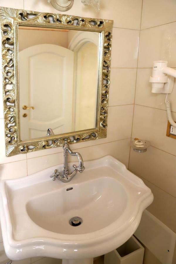 갈리폴리 Palazzo Castiglione B&B 외부 사진